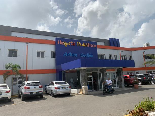 Niño de 10 años herido de bala mientras se bañaba cerca de su casa en Santiago