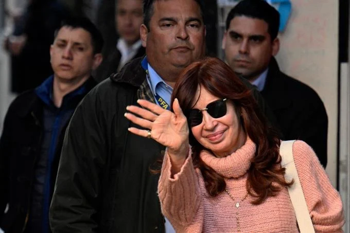 Alertan intención de vincular al periodismo con ataque a Cristina Fernández