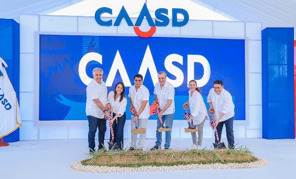 Gobierno anuncia inversión de mil millones de pesos en obras en SD