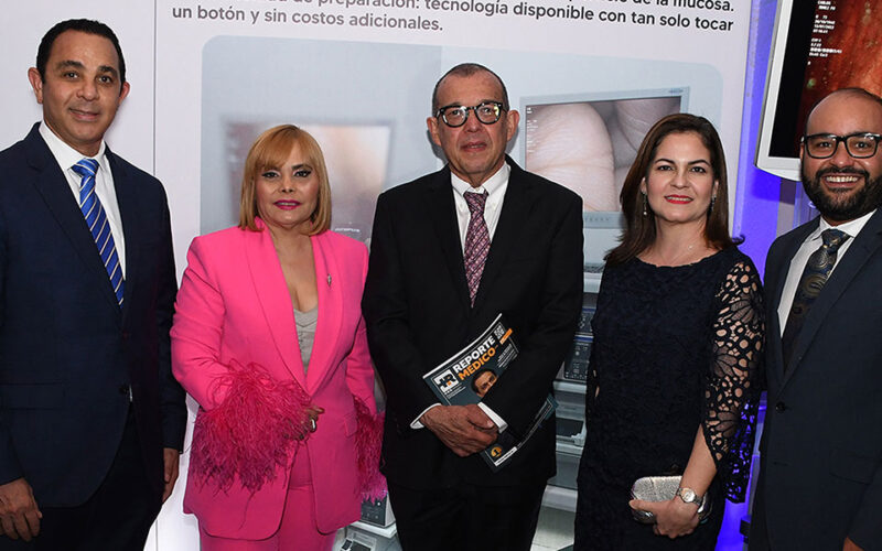 Presentan equipos urológicos de alta tecnología