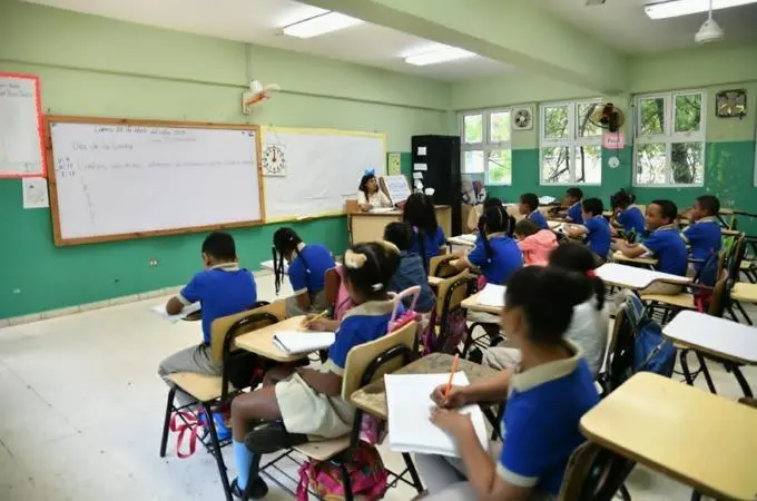 Regional 15 alquila más de 15 locales para ser usados como escuelas públicas