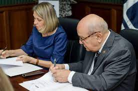 Reid & Compañía firma de un acuerdo con la Universidad APEC