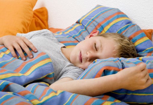 Cómo recuperar la rutina del sueño en los niños tras el verano