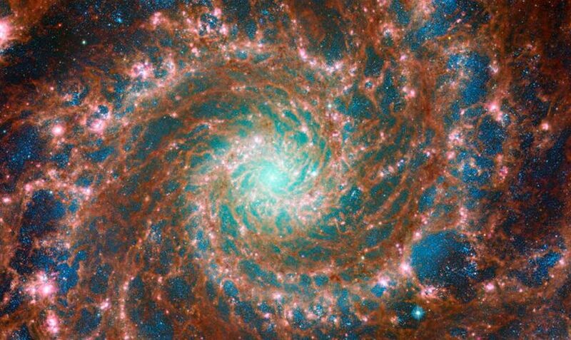 Telescopio Webb captura nuevos detalles de la Galaxia Fantasma