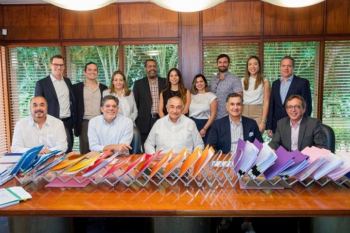 La firma Jiménez Peña sella acuerdo con TotalEnergies y Martí