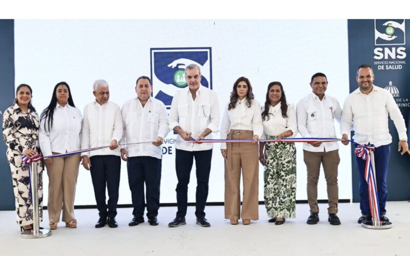 Gobierno entrega UCI a hospital Inmaculada Concepción en Cotuí