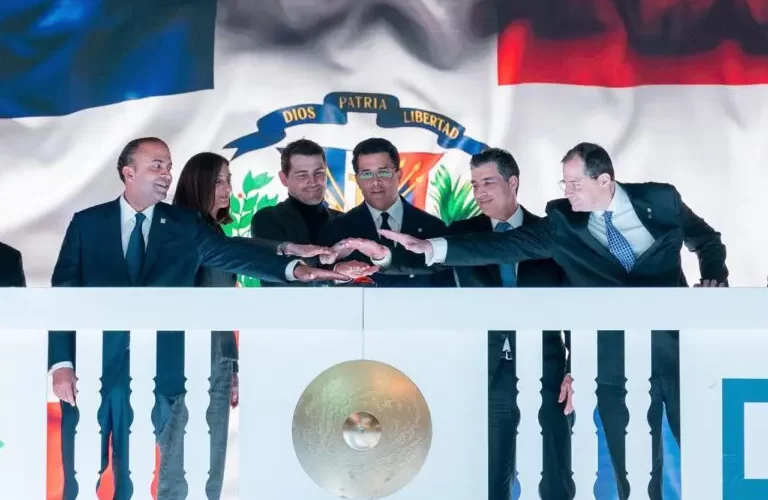 Inauguran stand de República Dominicana en FITUR  2025
