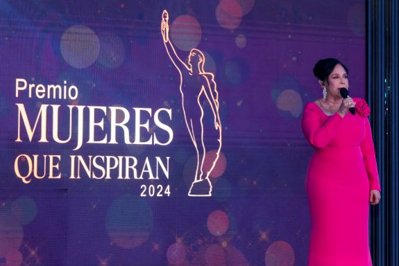 Premio Mujeres presenta nuevas categorías