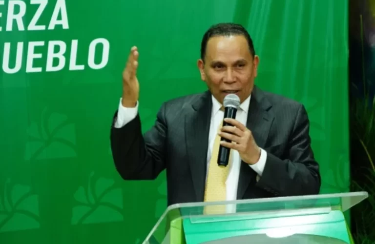 Fuerza del Pueblo critica altos precios de combustibles pese a baja del petróleo