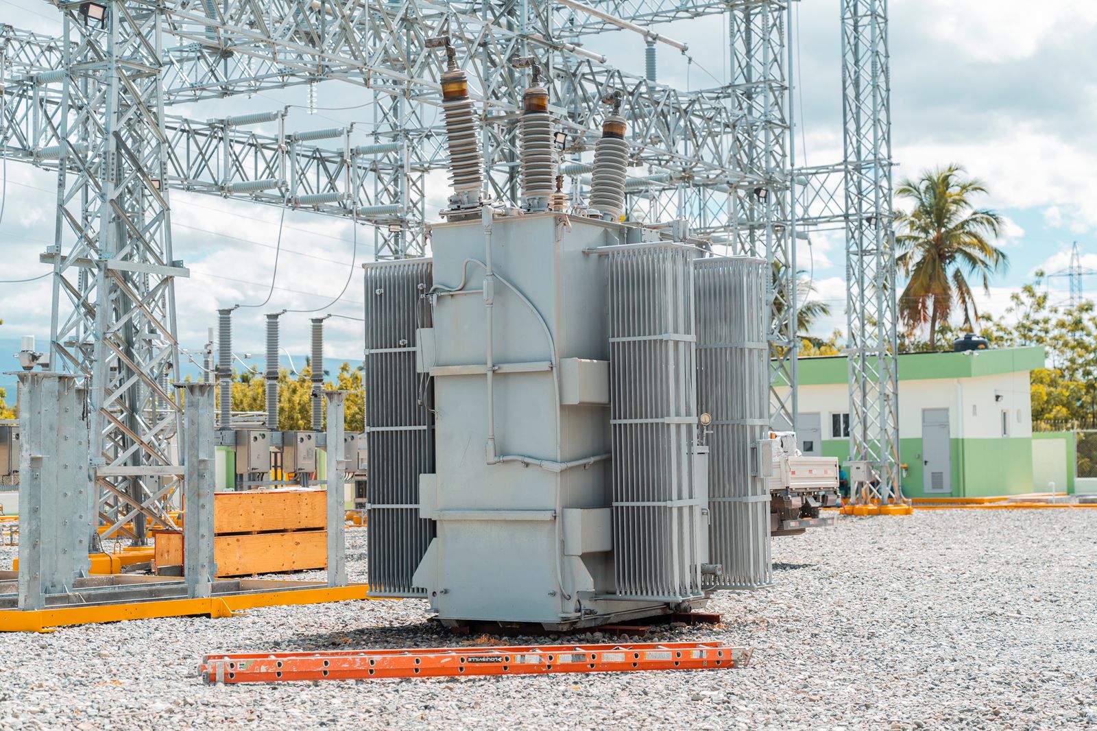 Edesur Dominicana instala nueva subestación eléctrica en Pedernales ...