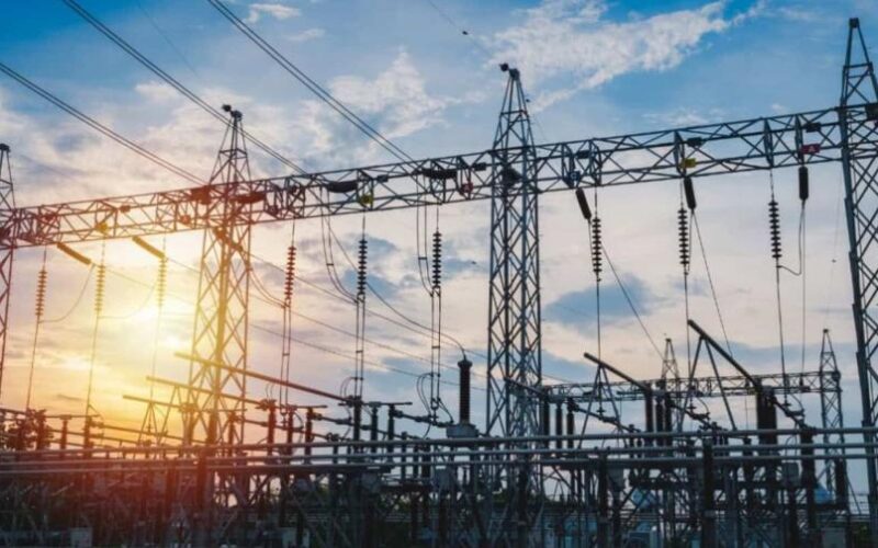 Suplidores eléctricos denuncian deuda de hasta siete meses por parte de las Edes